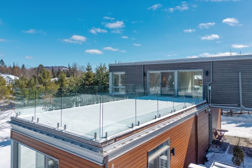 Terrasse - 2250 Ch. De L'Étang, Sainte-Adèle, QC - Outdoor