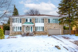 2150 Ch. Athlone  Mont-Royal, QC H3R 3H2