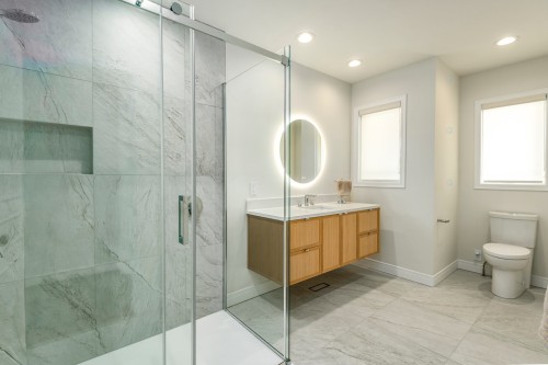 Bathroom - 2150 Ch. Athlone, Mont-Royal, QC - Indoor Photo Showing Bathroom