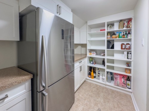 Storage - 2150 Ch. Athlone, Mont-Royal, QC - Indoor