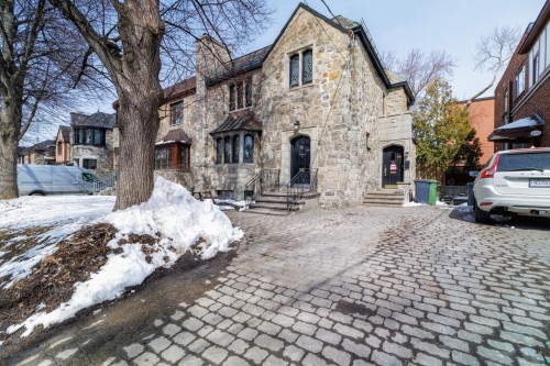 4563 Av. de Kensington  Montréal (Côte-Des-Neiges/Notre-Dame-De-Grâce), QC H4B 2W6