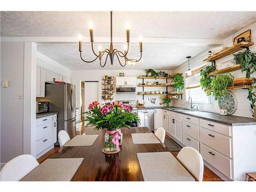 12 Dahlia Dr, Fredericton, NB 