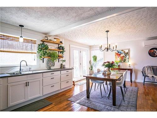 12 Dahlia Dr, Fredericton, NB 