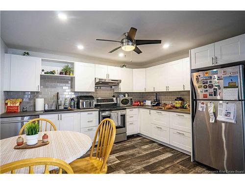 12 Dahlia Dr, Fredericton, NB 