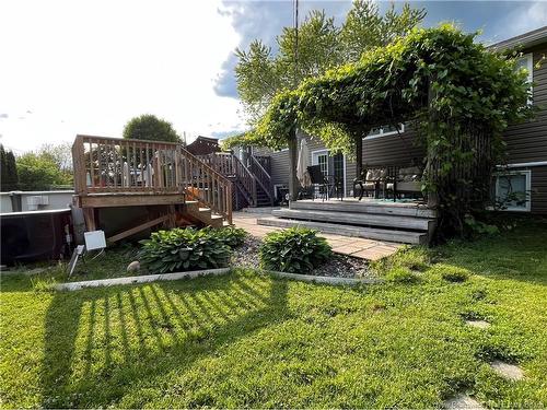 12 Dahlia Dr, Fredericton, NB 