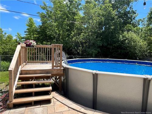 12 Dahlia Dr, Fredericton, NB 