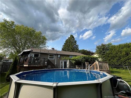 12 Dahlia Dr, Fredericton, NB 