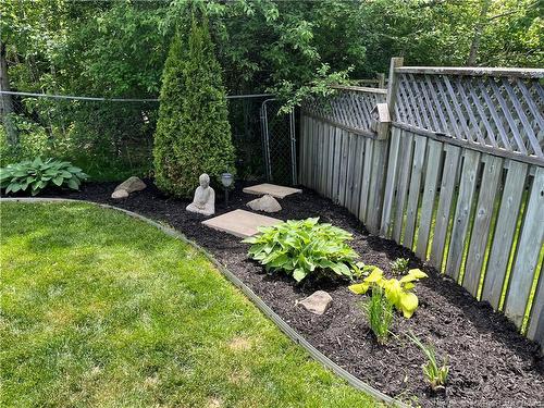 12 Dahlia Dr, Fredericton, NB 