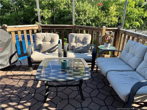 12 Dahlia Dr, Fredericton, NB 