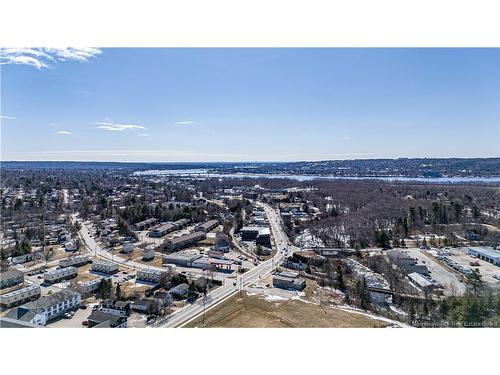 12 Dahlia Dr, Fredericton, NB 