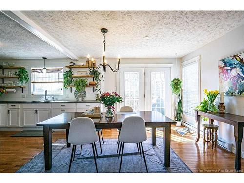 12 Dahlia Dr, Fredericton, NB 