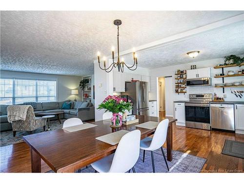 12 Dahlia Dr, Fredericton, NB 