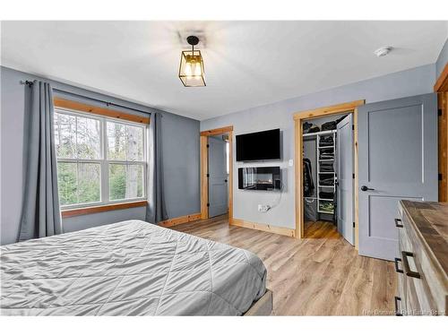 30 Loyalist Lane, Upper Kingsclear, NB 