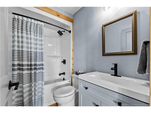 30 Loyalist Lane, Upper Kingsclear, NB 