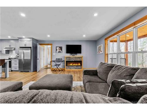 30 Loyalist Lane, Upper Kingsclear, NB 