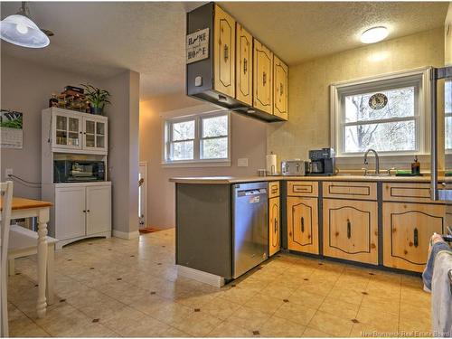 126 Christopher Dr, Burton, NB 