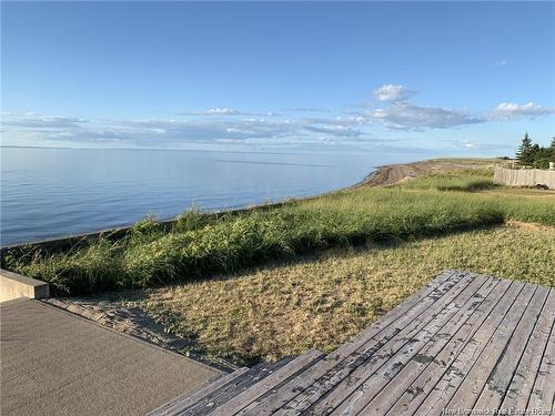 345 Bayshore Dr, Bathurst, NB 