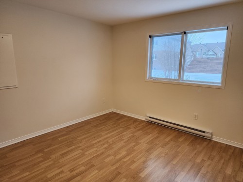 Master Bedroom - 2-44 Rue Du Satellite, Gatineau (Hull), QC - Indoor Photo Showing Other Room