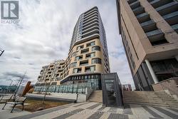 1506 - 120 EAGLE ROCK WAY Vaughan, ON L6A 5C2