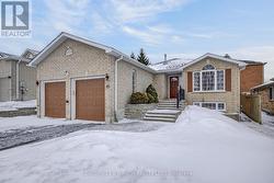 115 LION'S GATE BOULEVARD Barrie, ON L4M 7E5