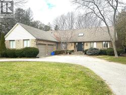 3538 QUEEN STREET Plympton-Wyoming, ON N0N 1E0