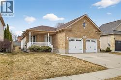 56 MCFARLANE Drive  Cambridge, ON N3C 4L7