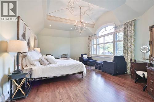 342 Pomona Avenue, Burlington, ON - Indoor Photo Showing Bedroom