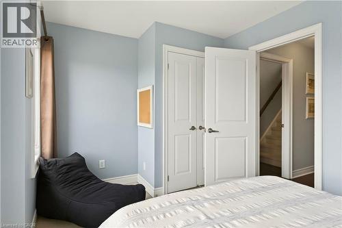 Bedroom with baseboards and a closet - 1862 Burnhamthorpe Road, Mississauga, ON - Indoor Photo Showing Bedroom