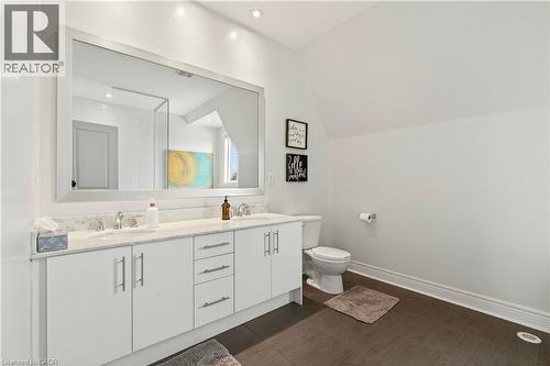 1862 Burnhamthorpe Road, Mississauga, ON - Indoor Photo Showing Bathroom