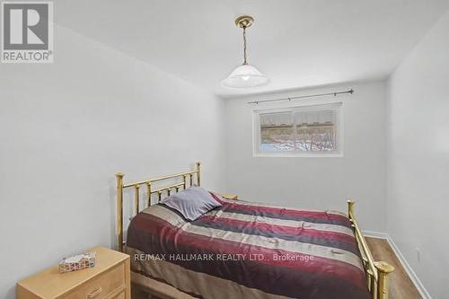 37 Avis Crescent, Toronto, ON - Indoor Photo Showing Bedroom