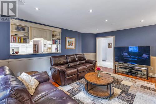 4279 Bridlepath Trail, Mississauga, ON - Indoor Photo Showing Living Room