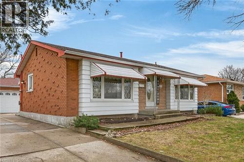 21 BLUEBIRD Avenue  Hamilton, ON L9A 3W4