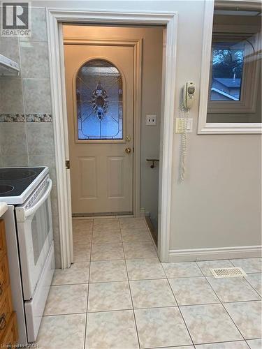 21 Bluebird Avenue, Hamilton, ON 