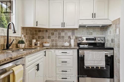 106 Beland Avenue N, Hamilton, ON - Indoor Photo Showing Kitchen With Double Sink With Upgraded Kitchen