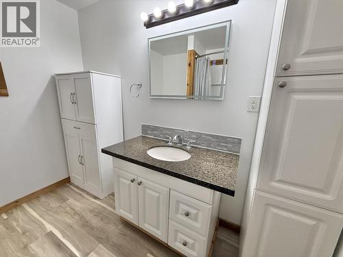598 Marsh Road, Quesnel, BC - Indoor Photo Showing Bathroom