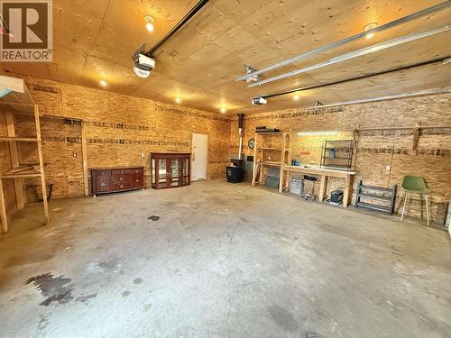 598 Marsh Road, Quesnel, BC - Indoor Photo Showing Garage