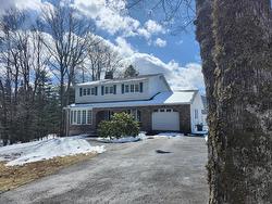 84 Lakeland Street Beaver Bank, NS B4G 1A5