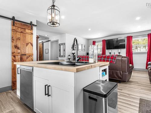 69 Pinetree Crescent, Hammonds Plains, NS 