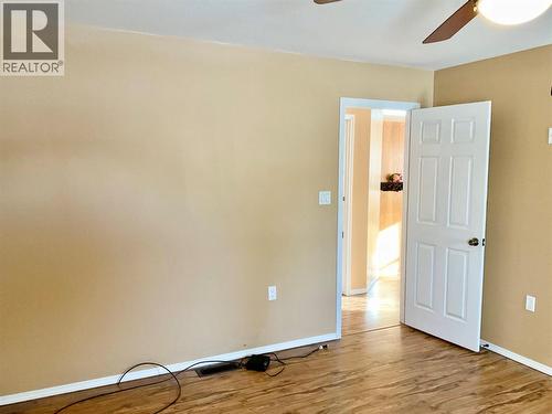 547 Eighth Avenue, Midway, BC - Indoor Photo Showing Other Room