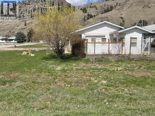 547 Eighth Avenue, Midway, BC - Outdoor