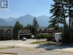 4868 RIVERVIEW Drive Unit# 170 Edgewater, BC V0A 1E0