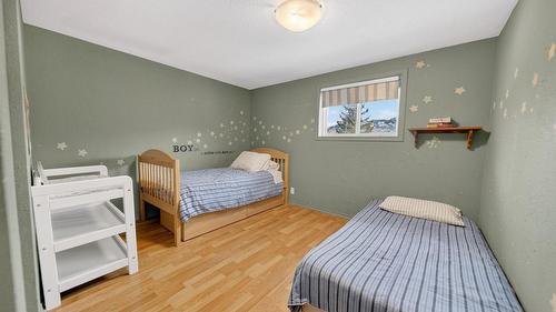 6516 Tie Lake Road, Jaffray, BC - Indoor Photo Showing Bedroom