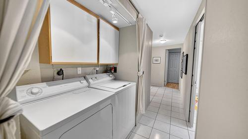 6516 Tie Lake Road, Jaffray, BC - Indoor Photo Showing Laundry Room