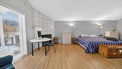 6516 Tie Lake Road, Jaffray, BC - Indoor Photo Showing Bedroom