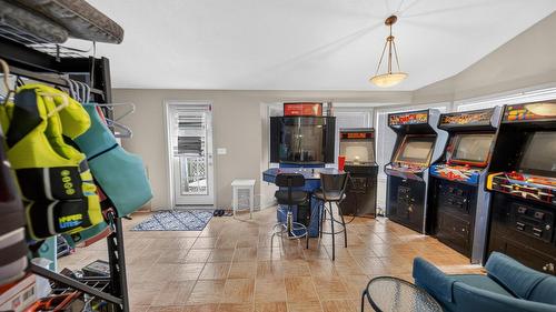 6516 Tie Lake Road, Jaffray, BC - Indoor