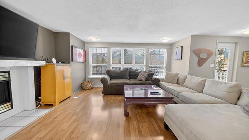 6516 Tie Lake Road, Jaffray, BC - Indoor Photo Showing Living Room With Fireplace
