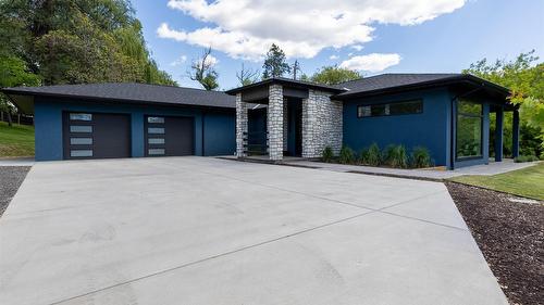 10202 Kalamalka Road, Coldstream, BC - Outdoor