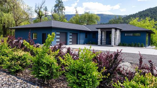 10202 Kalamalka Road, Coldstream, BC - Outdoor
