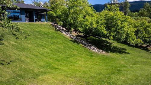 10202 Kalamalka Road, Coldstream, BC - Outdoor