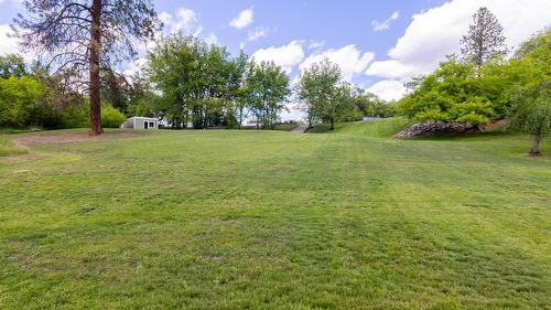 10202 Kalamalka Road, Coldstream, BC - Outdoor